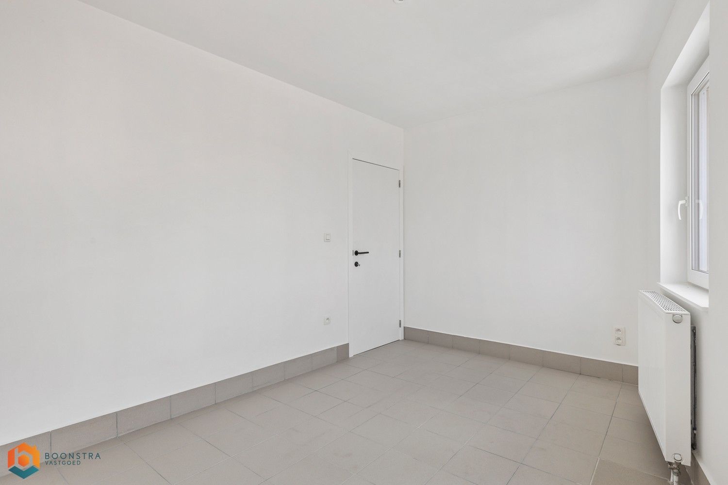 Lichtrijk appartement met 1 slpkr in het centrum van Schriek foto 12