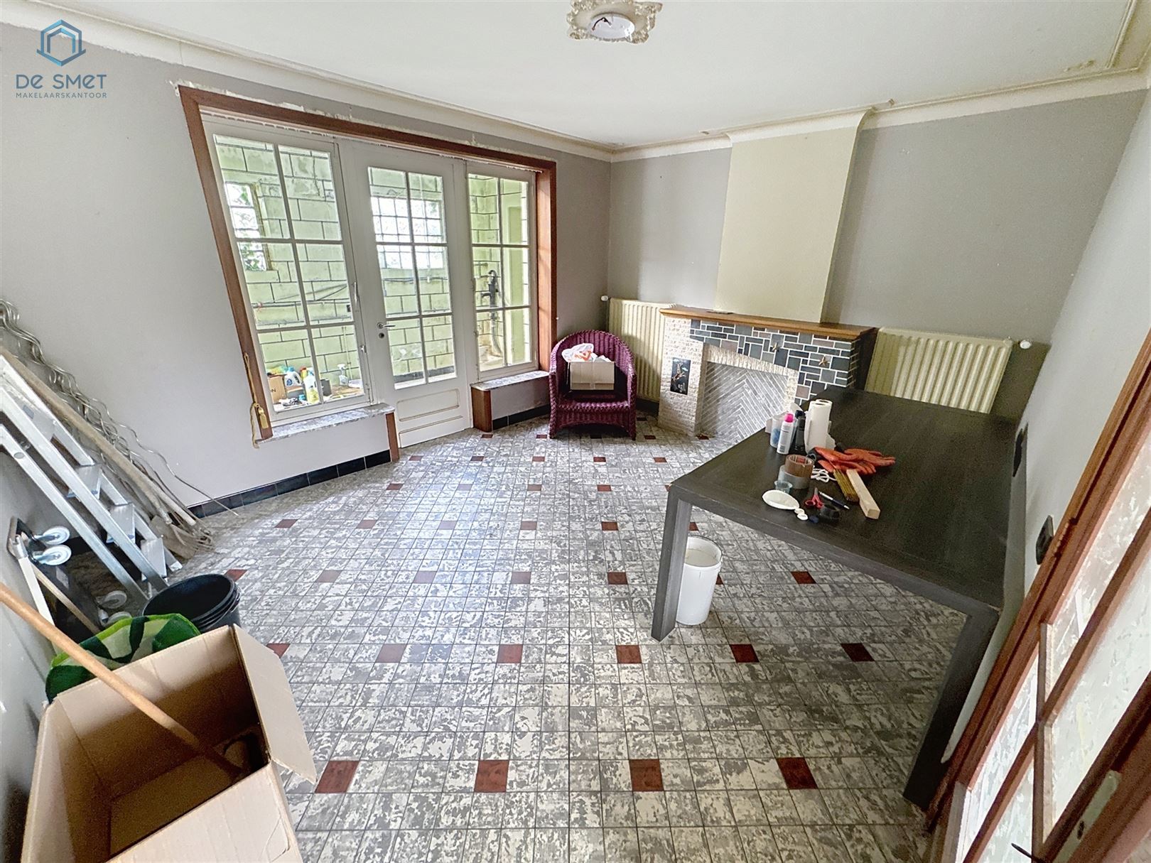 Te koop: Op te frissen gezinswoning met 3 slaapkamers, garage en tuin geen renovatieplicht! foto 8