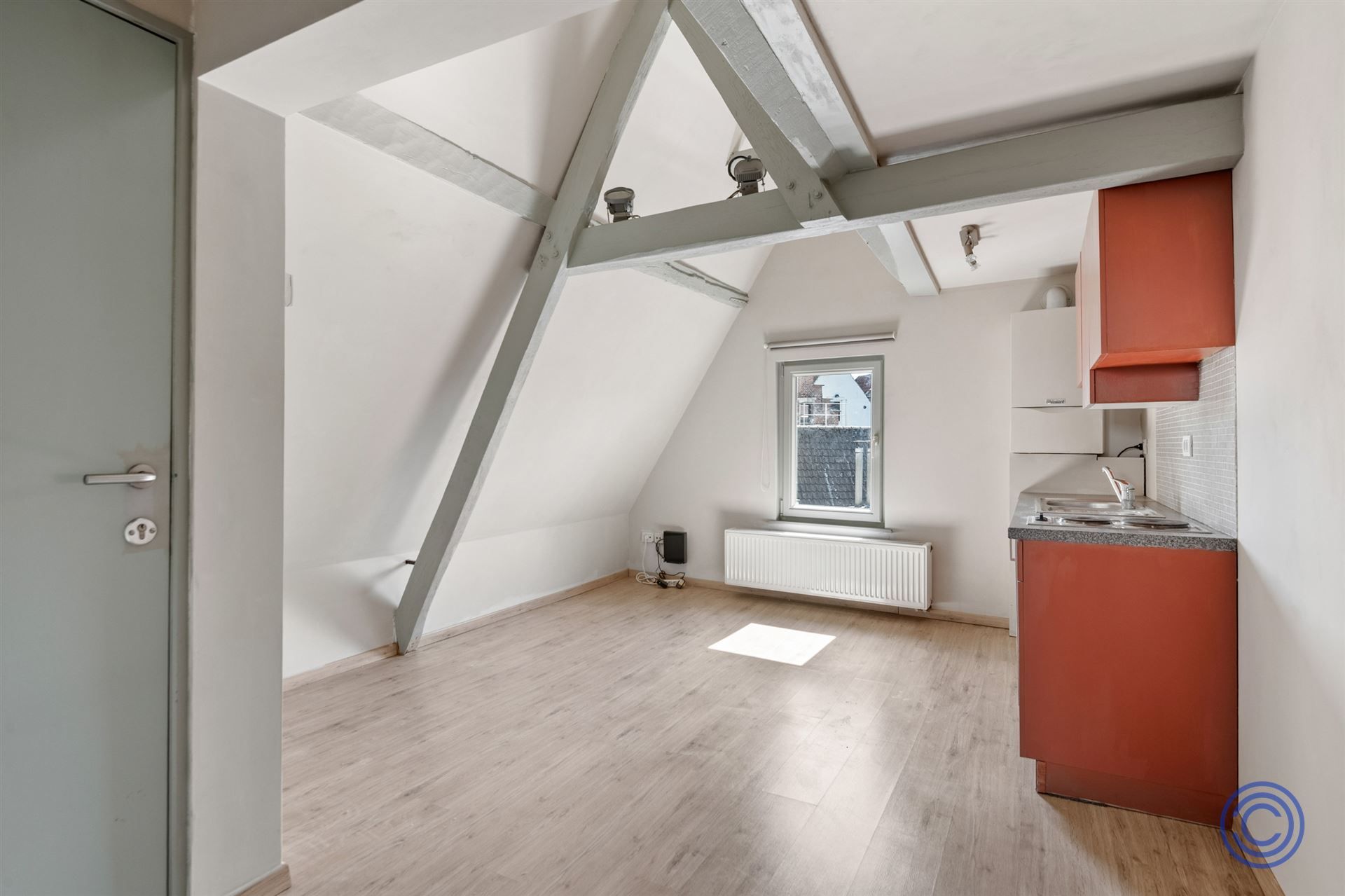Cozy studio met uniek uitzicht, middenin de stad! foto {{pictureIndex}}