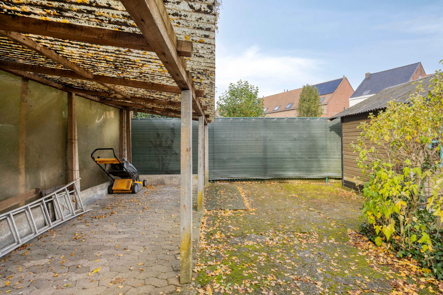 Instapklare woning met 3 slaapkamers en ruime tuin foto 25
