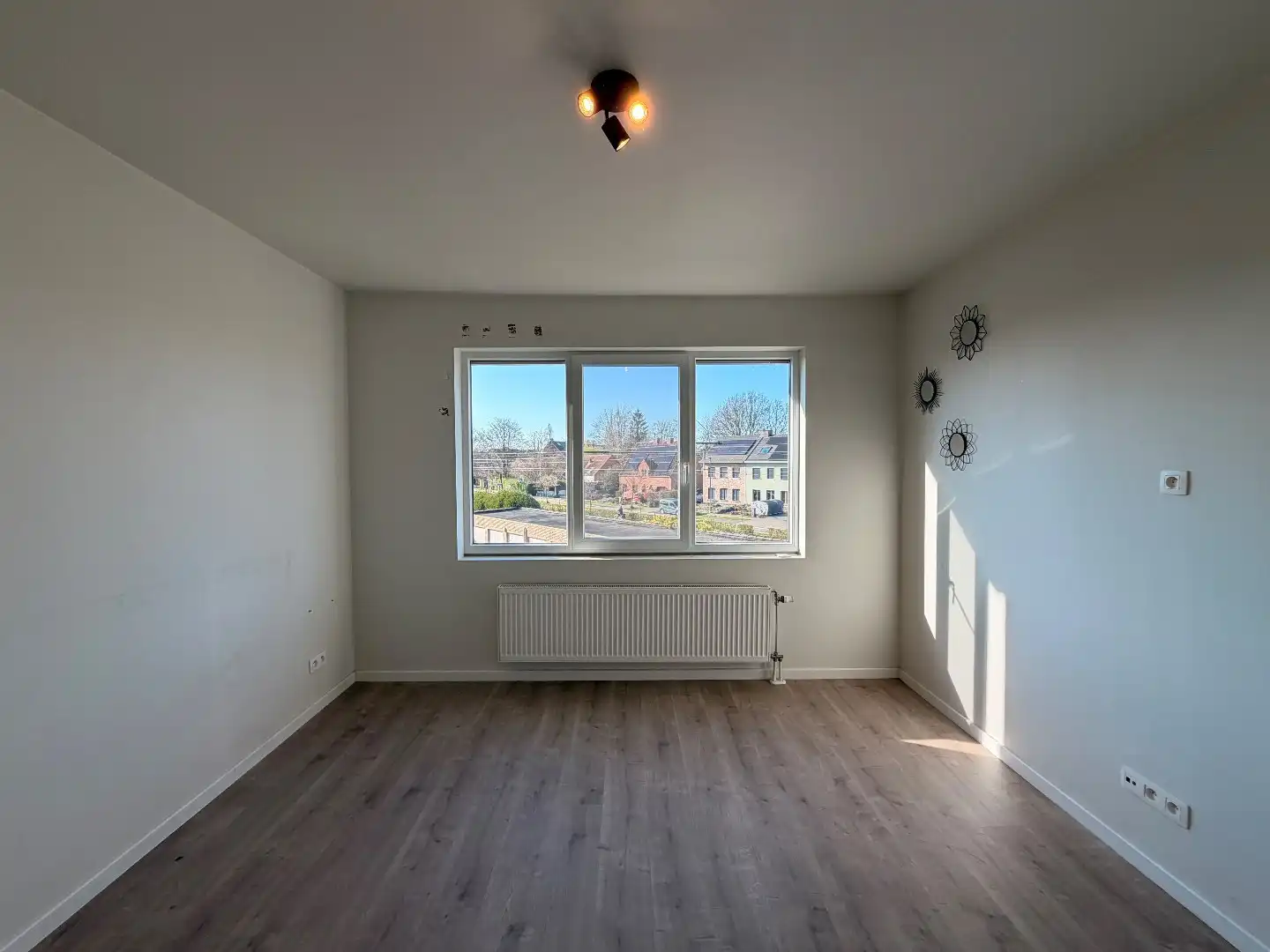 Instapklaar appartement met twee slaapkamers op een rustige ligging te Lint! foto 12