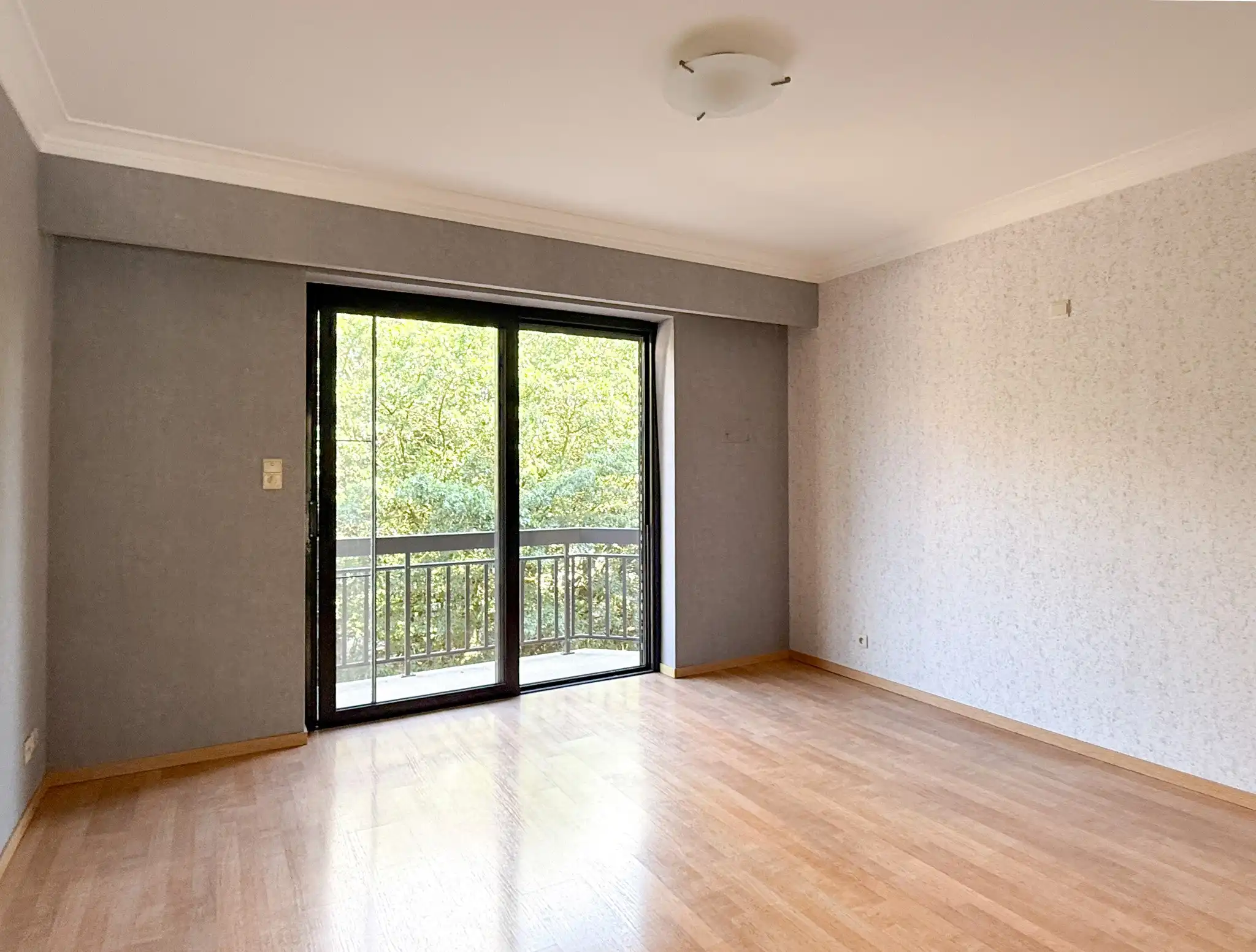 Appartement met twee slaapkamers, twee terrassen en garage in het hartje van Beveren foto 13