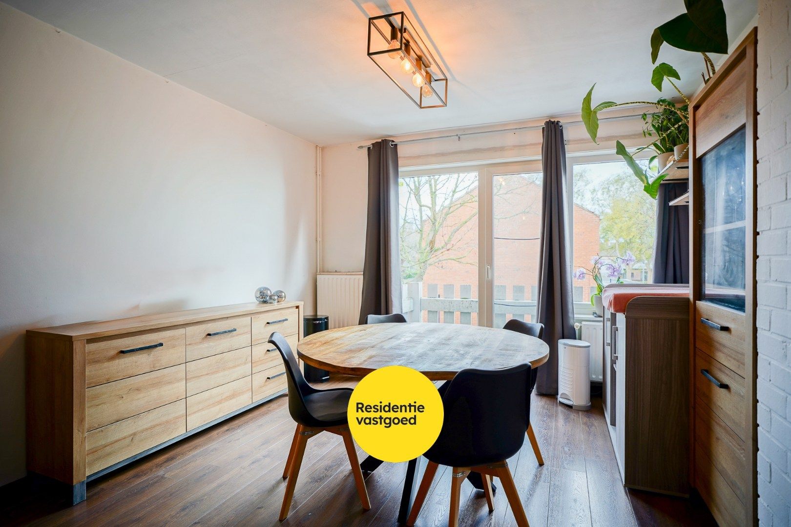 Instapklare, energiezuinige gezinswoning met 4 slpks in Sint-Pieters foto 10