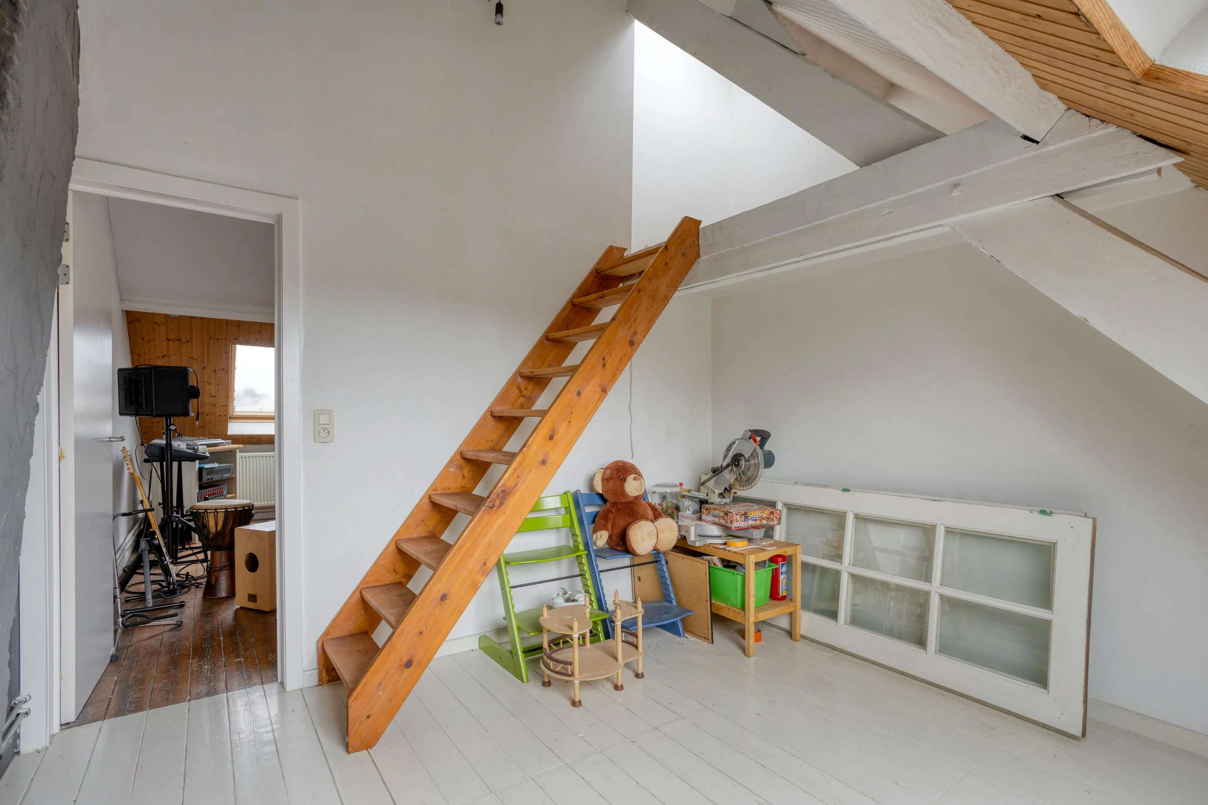 Karaktervolle woning met 6 slaapkamers te koop in Kontich foto 42