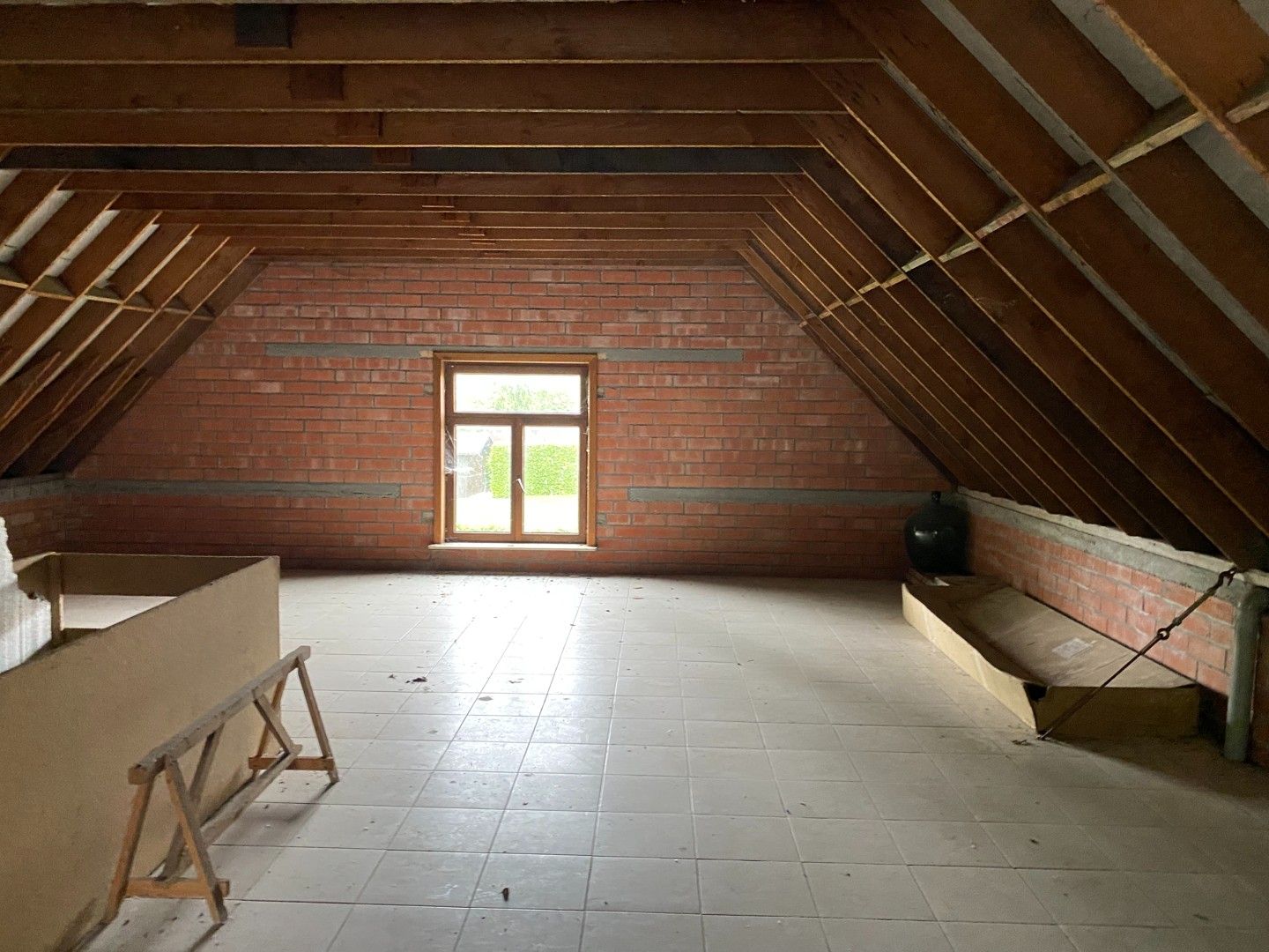 Hoeve met stallingen, bijhuis en grote schuur op een ruim perceel in Lembeke foto 13