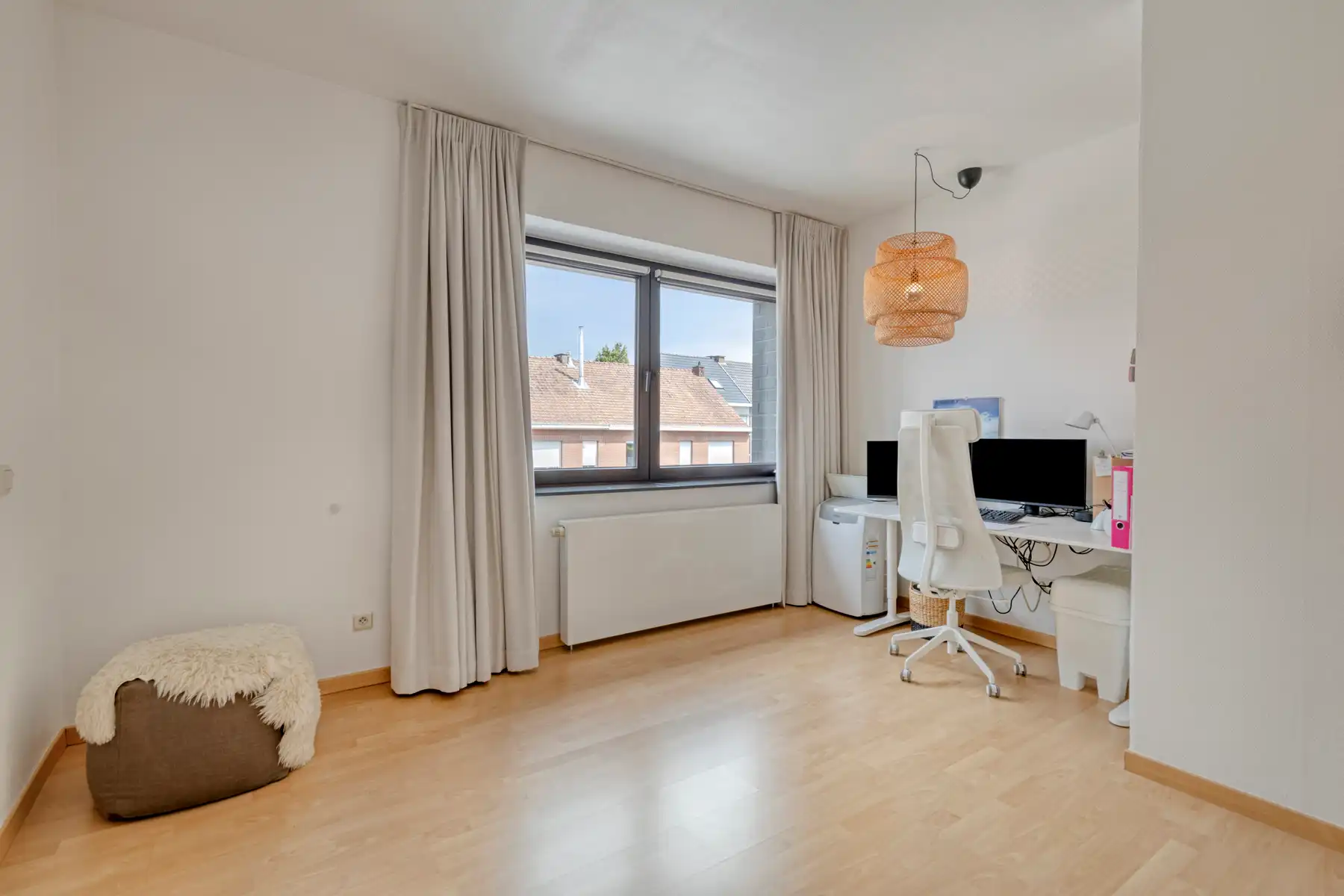 Unieke woning met multifunctionele ruimtes te Moerbeke foto 13
