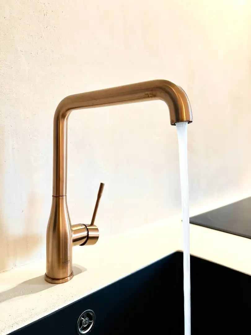 Stijlvolle en Energiezuinige Studio: Modern Comfort in een Historisch Jasje foto 5