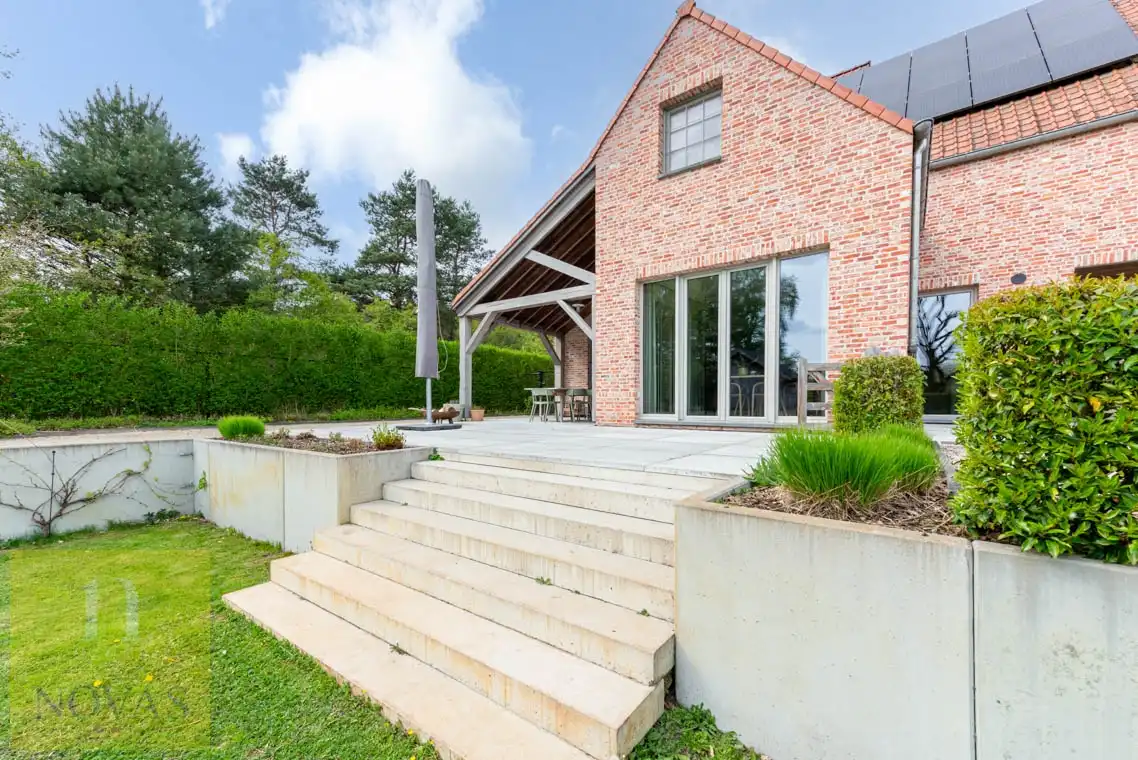 Prachtige woning, zonnepanelen, warmtepomp, thuisbatterij, 4 slaapkamers, bouwjaar 2015 foto 37