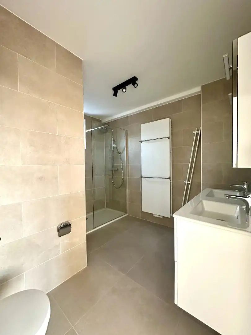 Gerenoveerde penthouse te Sint-Kruis foto 12