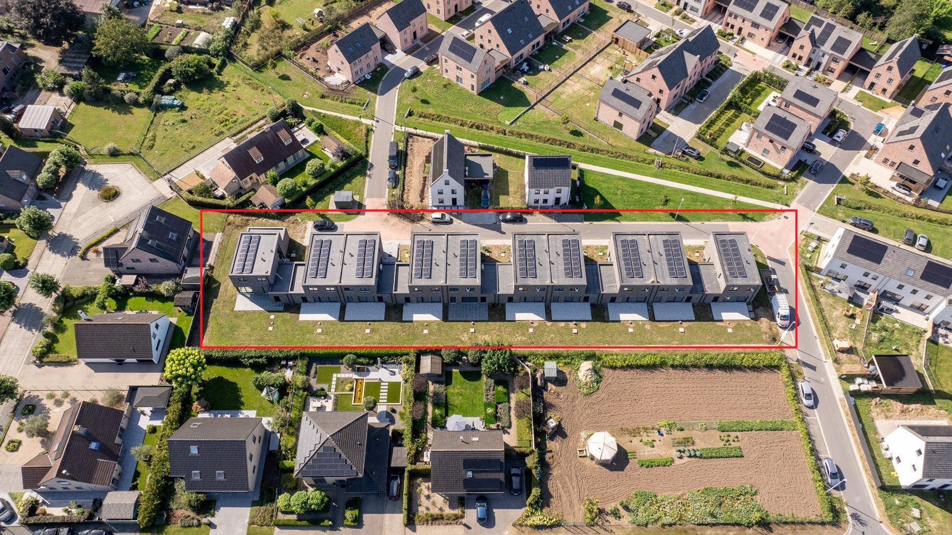 HALF OPEN NIEUWBOUW BEN-WONING MET 3 SLK, GARAGE, TERRAS EN TUIN foto 22