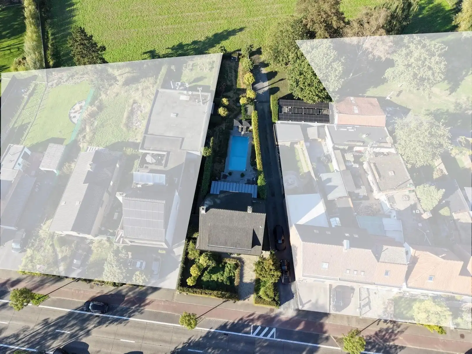 Statige woning met zwembad en 5 slaapkamers foto 15