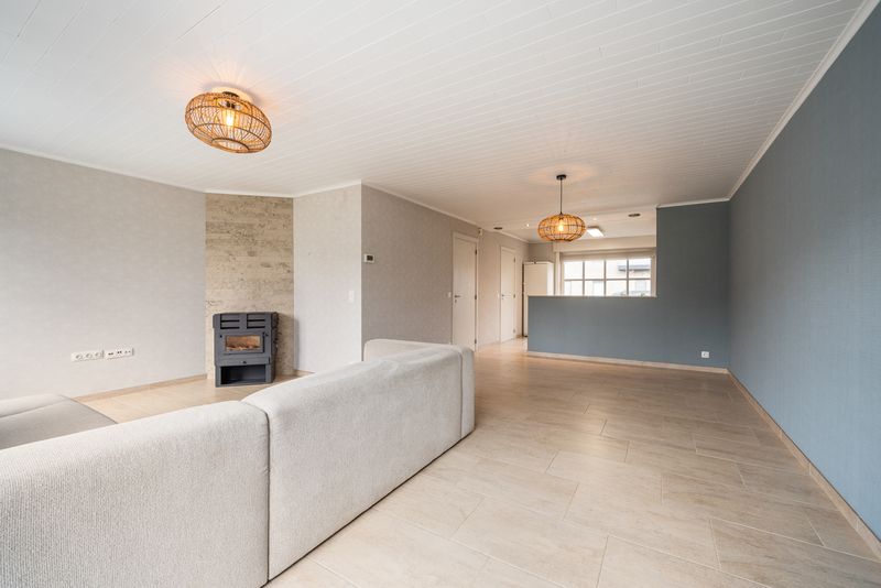 Roeselare : Charmante woning te huur in een gezellige wijk! foto 8