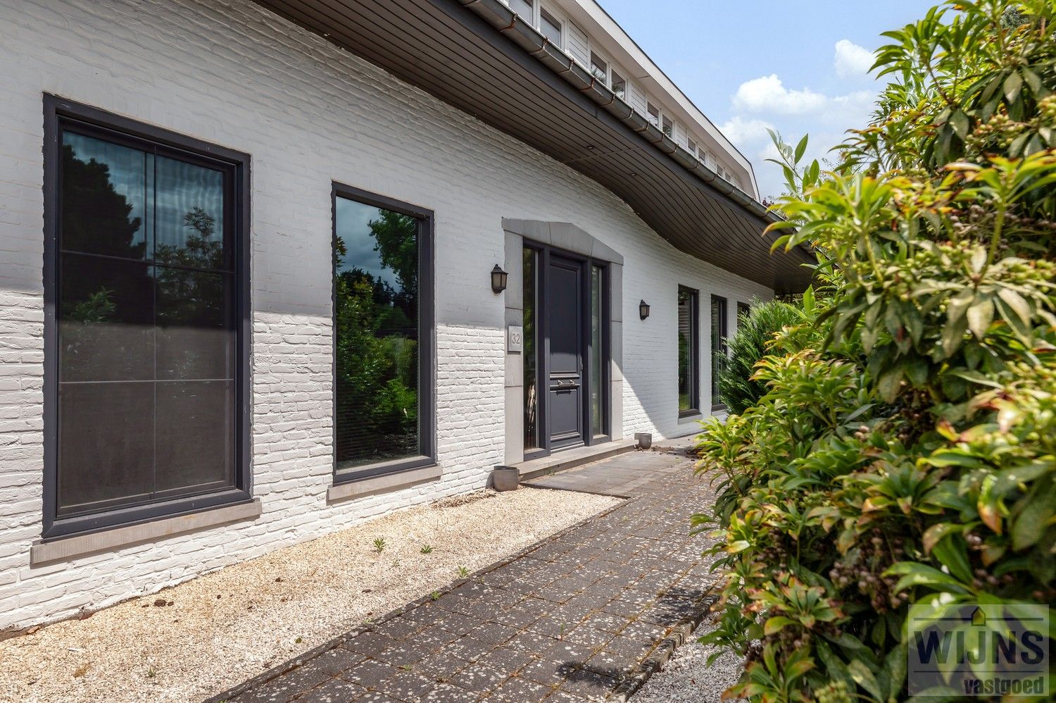 "OPENHUIS" op donderdag 26/06 van 18u tot 19u30!! Prachtige en ruime villa met mogelijk zes slaapkamers gelegen op een toplocatie. foto 7