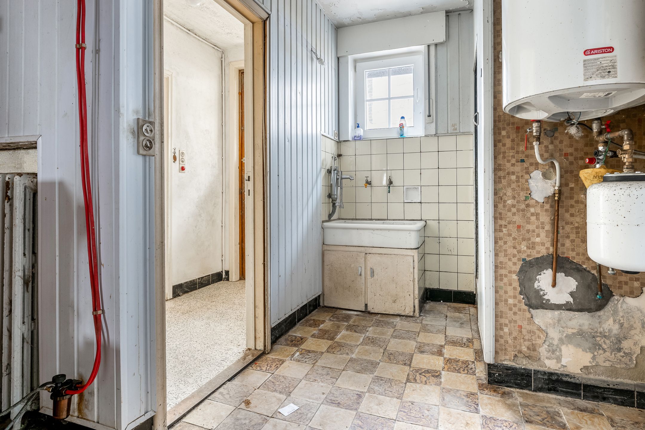 Te renoveren woning inclusief loods te Zichen foto 11