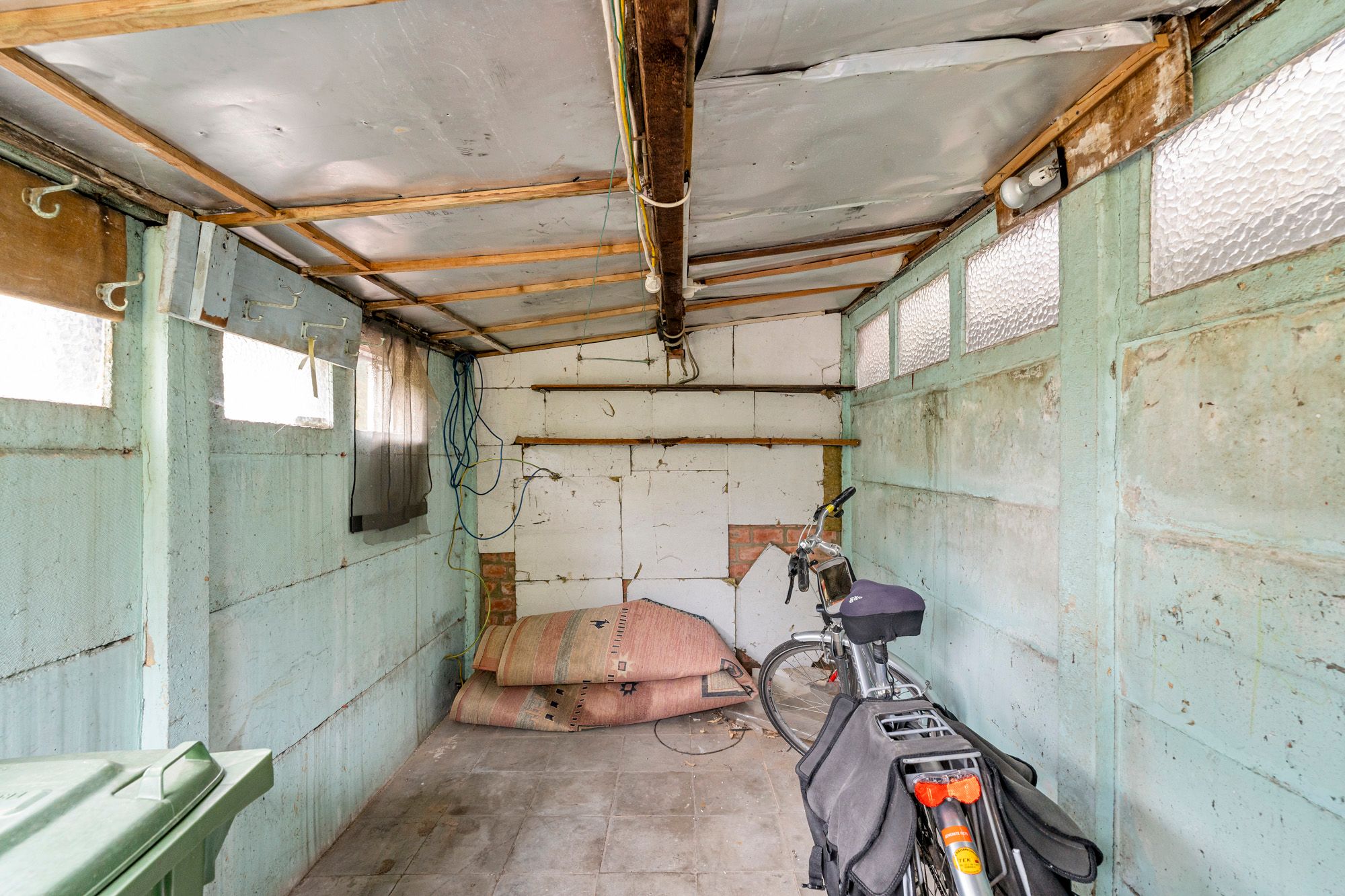 Totaal te renoveren rijwoning voor € 340.000 foto 32