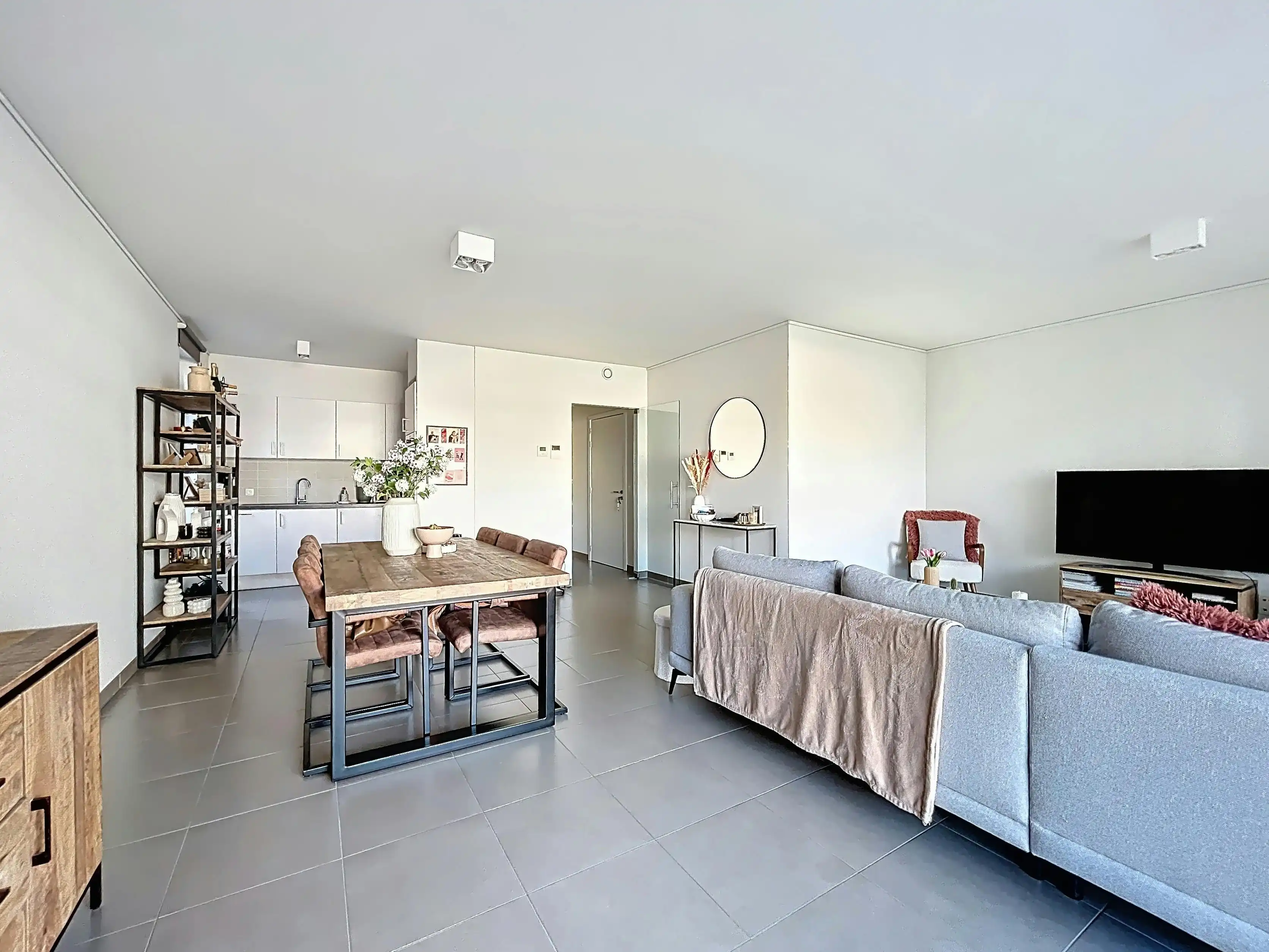 Stijlvol tweeslaapkamerappartement te koop in centrum Aalter foto 5