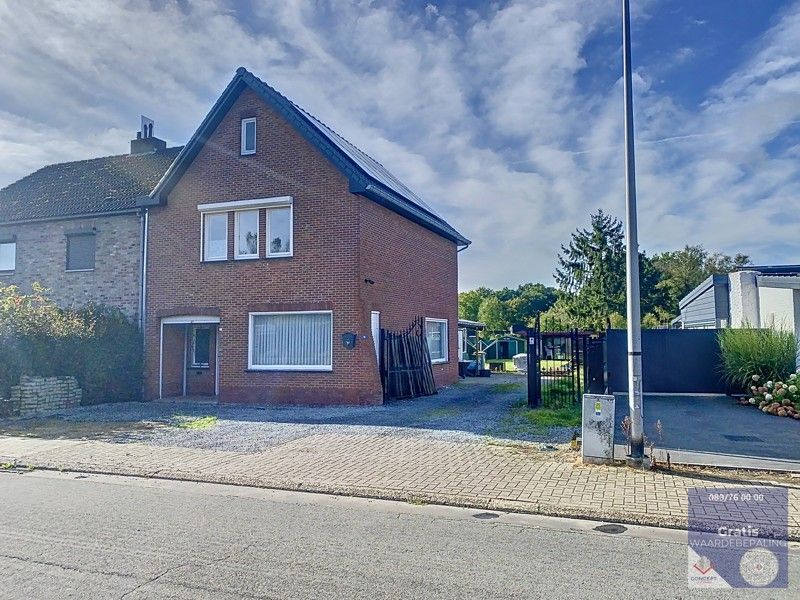 Op te frissen woning op perceel van 5a90ca foto 1