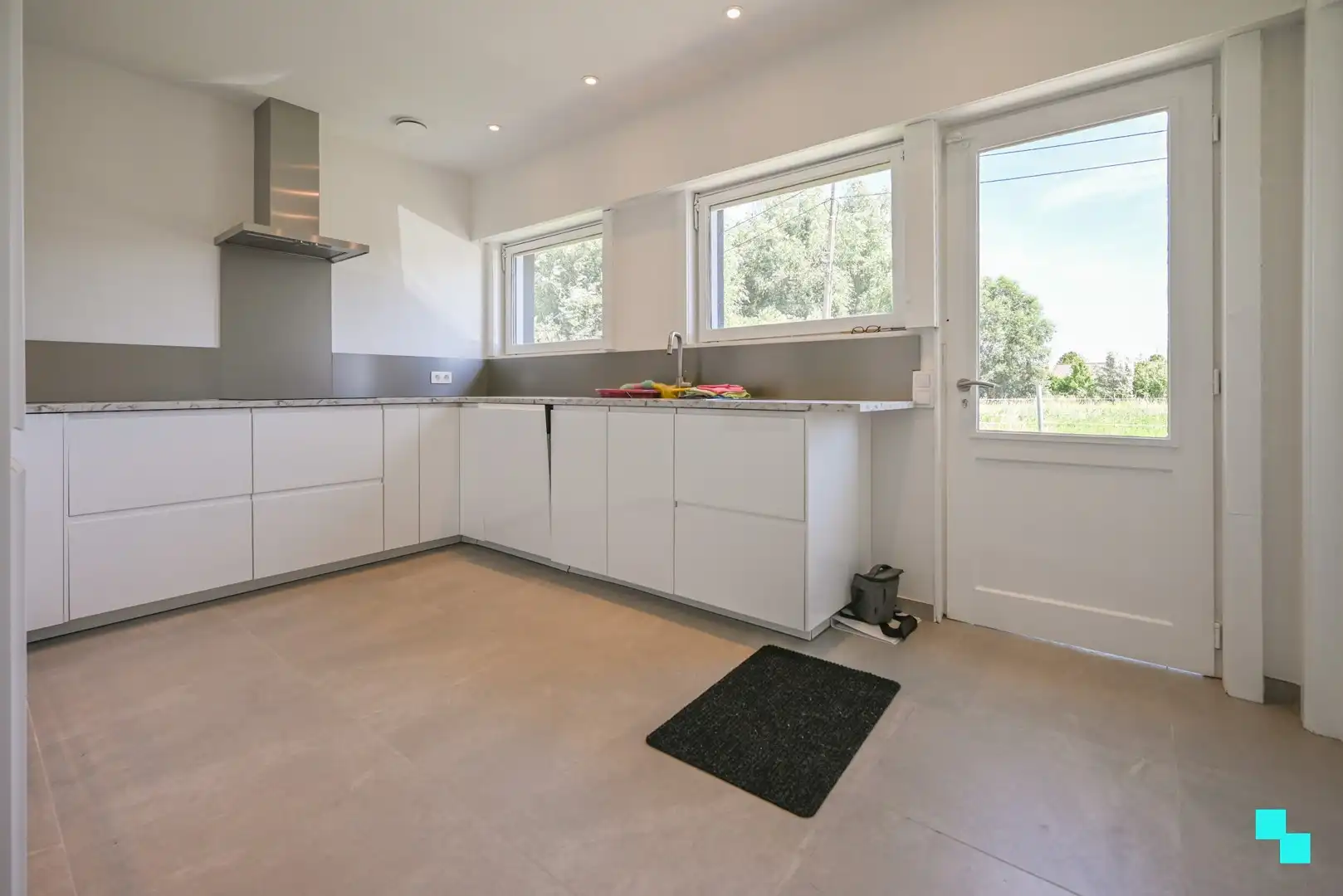 Gerenoveerde vrijstaande woning in een rustige omgeving foto 9