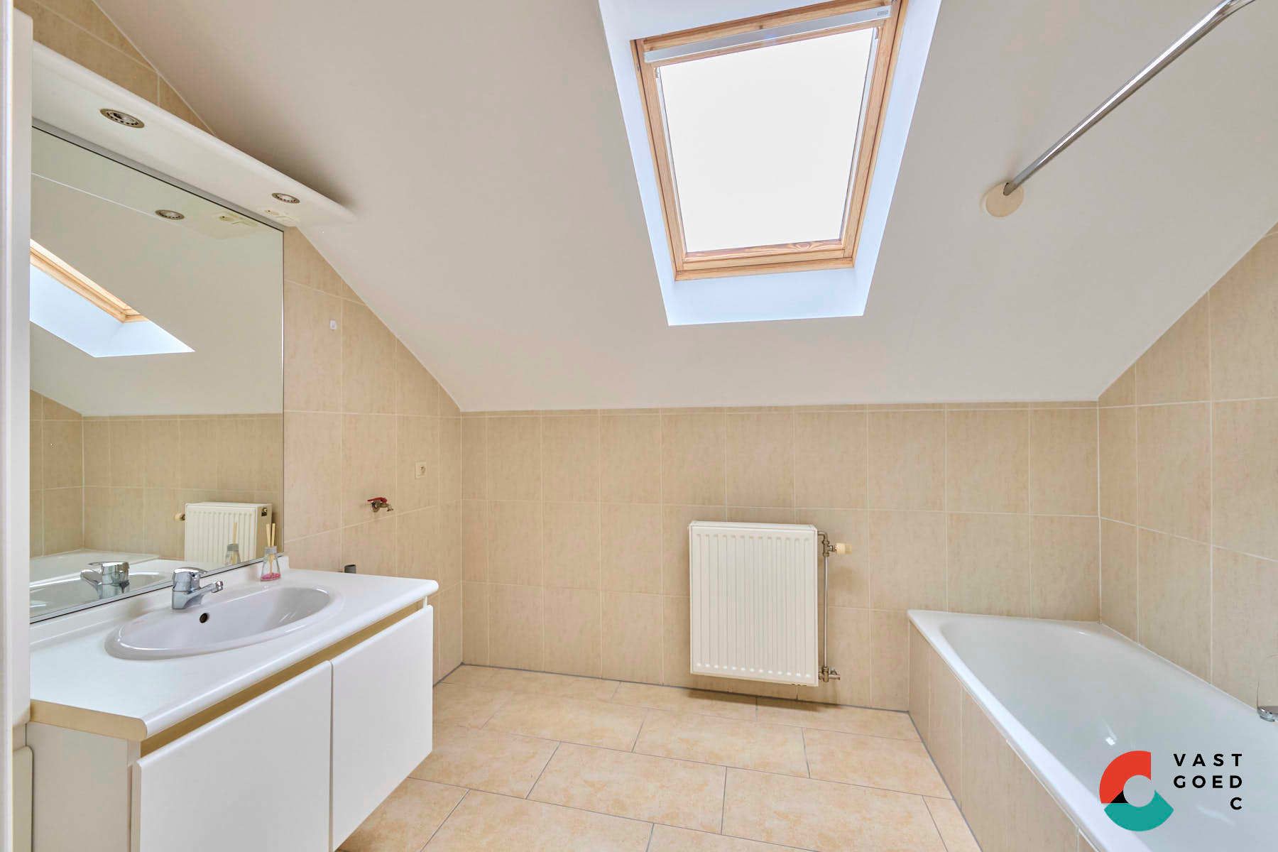 Uniek duplex appartement + aparte studio foto 32