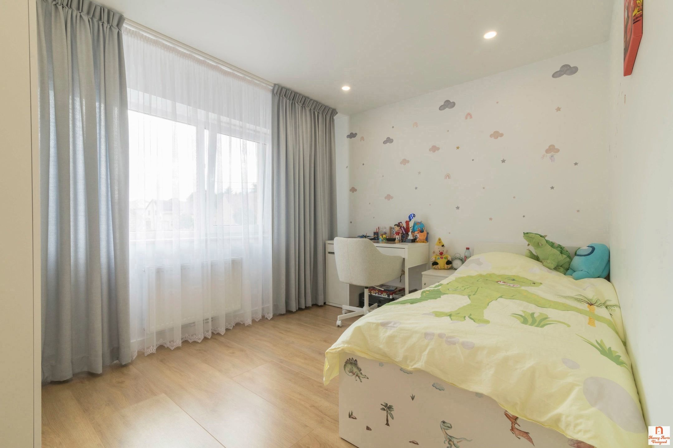 Grondig gerenoveerde splitlevelwoning in een rustige straat foto 22