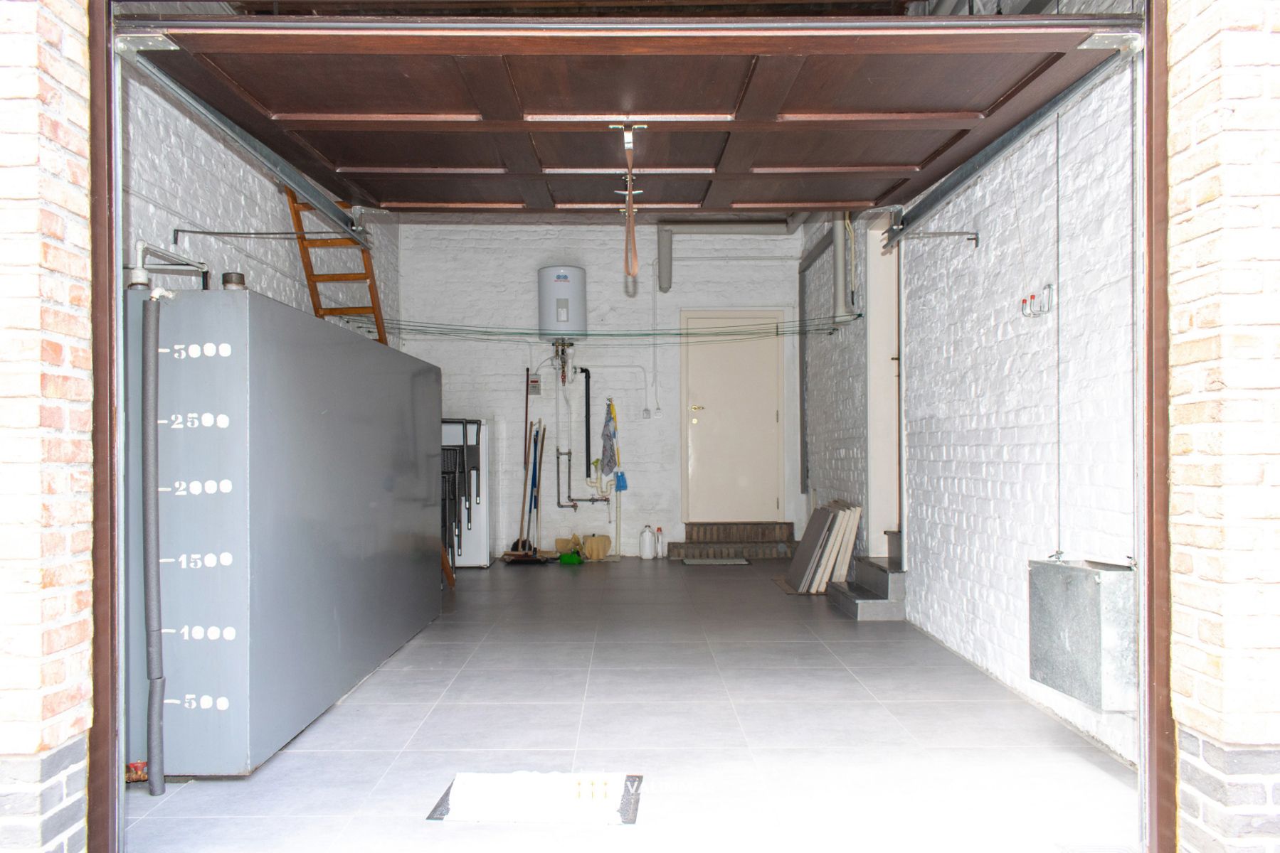 Verzorgde en welgelegen rijwoning met garage en tuintje... foto 13