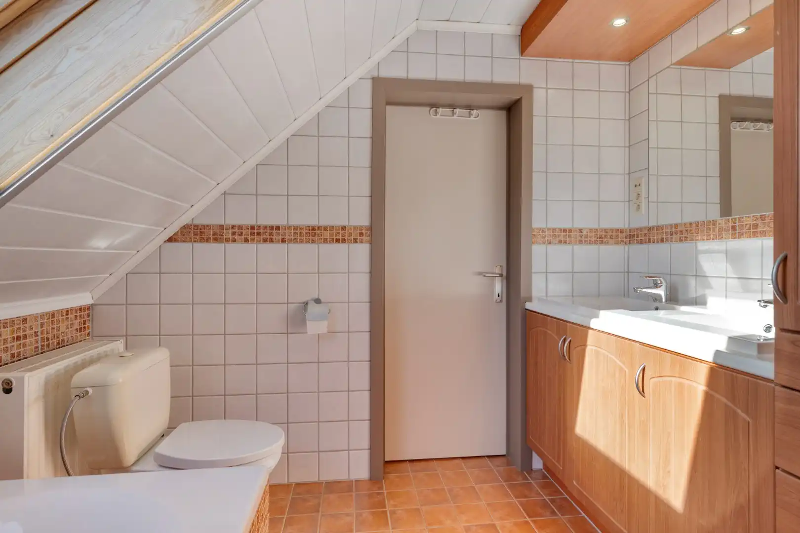 Rustig gelegen woning met 4 slpks en 2 badkamers op 691 m² te OLV Olen ! foto 26