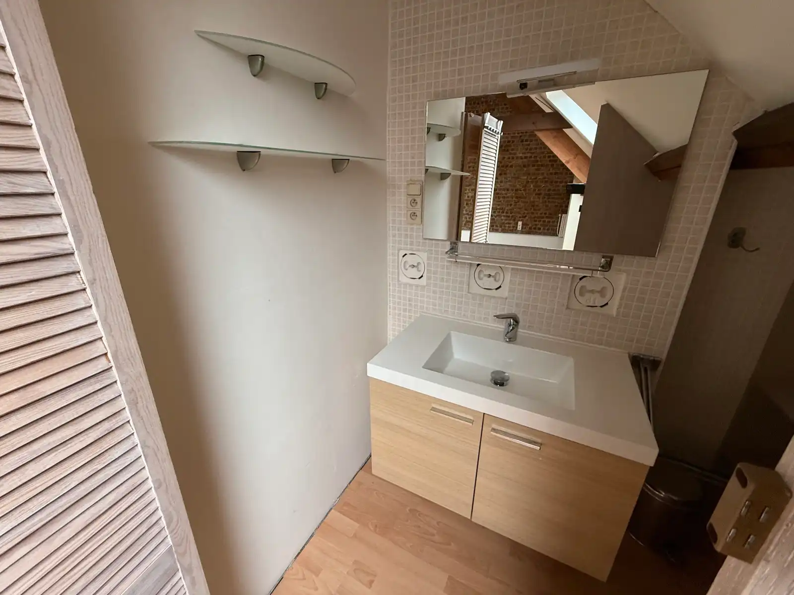 Ruime woning met 4 slaapkamers, garage en tuin in Dilbeek foto 12