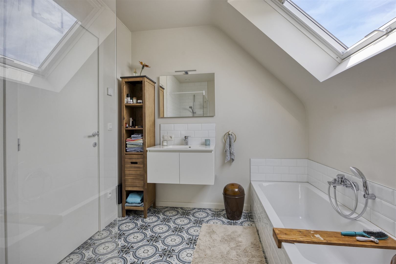 TE KOOP: Recente halfopen woning met tuin in Hoepertingen! foto 20