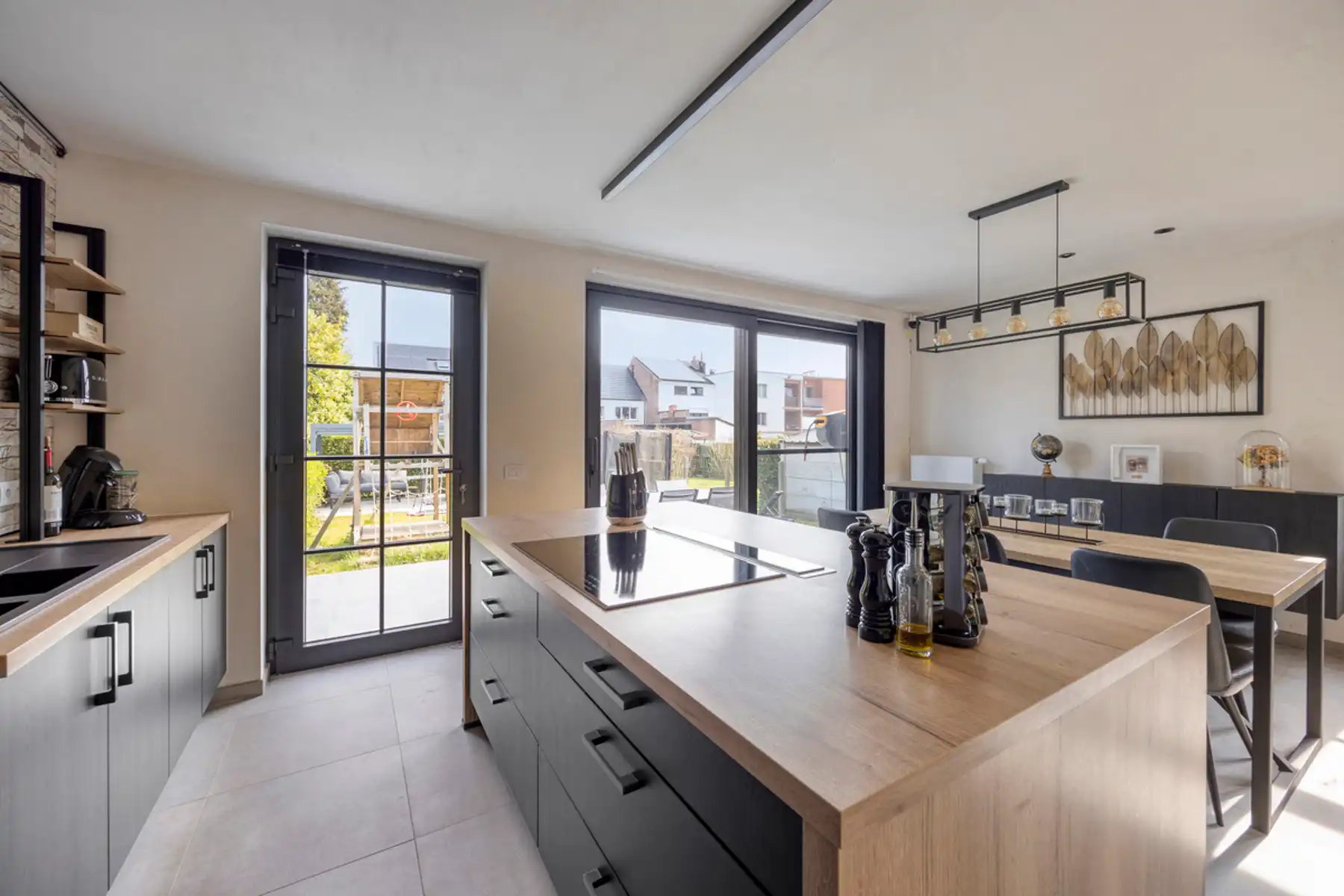 Smaakvolle nieuwbouwwoning op toplocatie met ruime oprit  foto 10