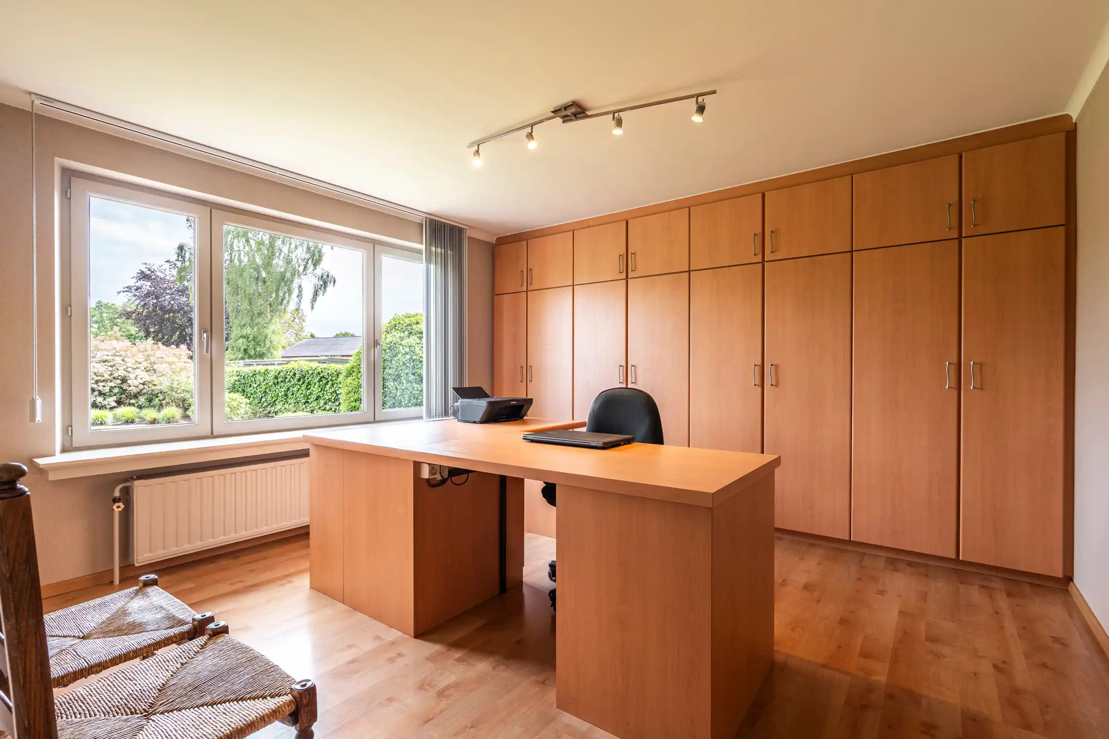 Vrijstaande woning op 1.246m² in doodlopende straat. foto 11