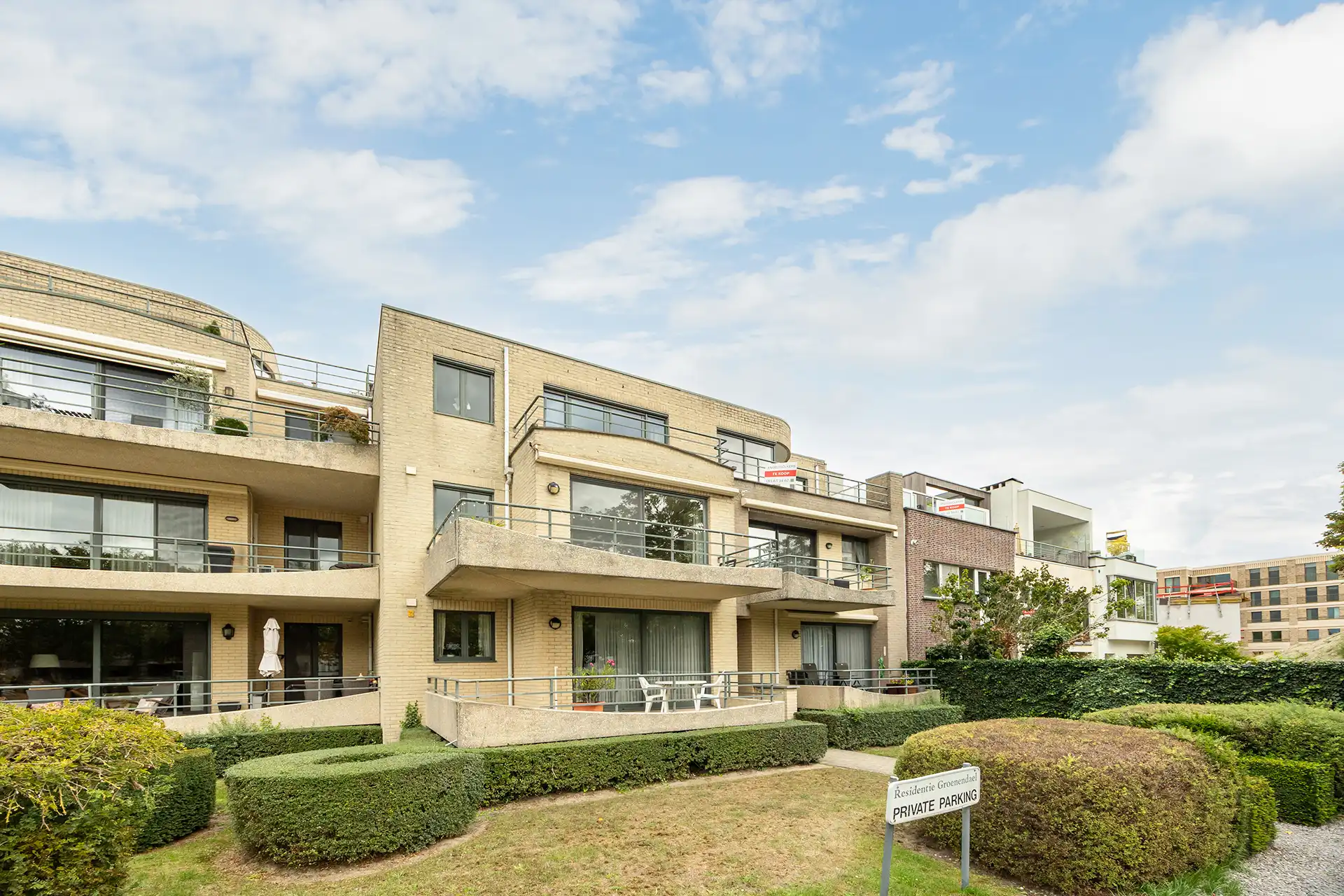 Ruim appartement van 192 m² aan de vaart in Mechelen. foto {{pictureIndex}}