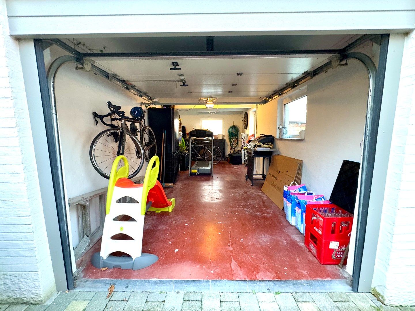 INSTAPKLARE WONING MET 4 SLPKS, TUIN EN GARAGE foto 6