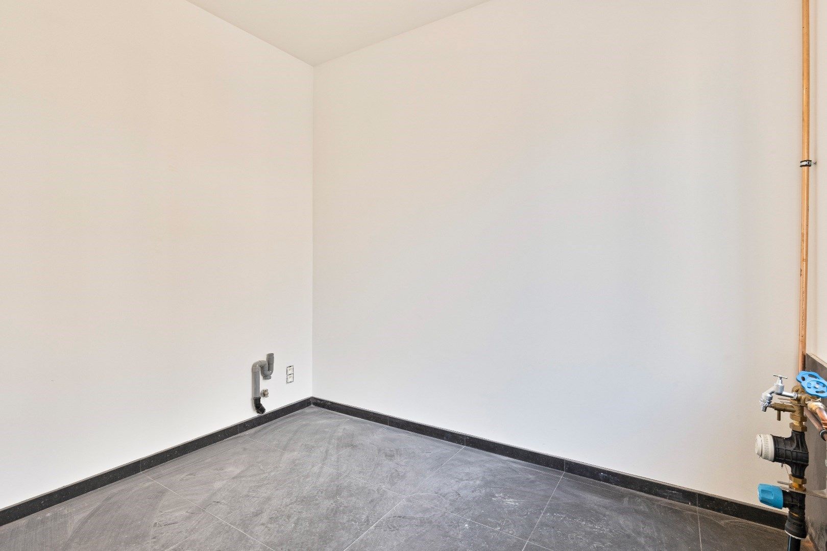 Prachtig gerenoveerde 4-slpk woning in het centrum van Stabroek! foto 13
