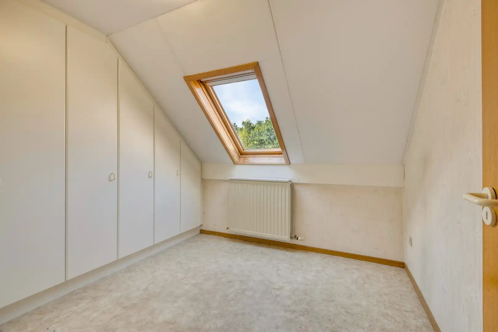Centraal gelegen appartement met 3 slaapkamers en ruime garage !  foto 16