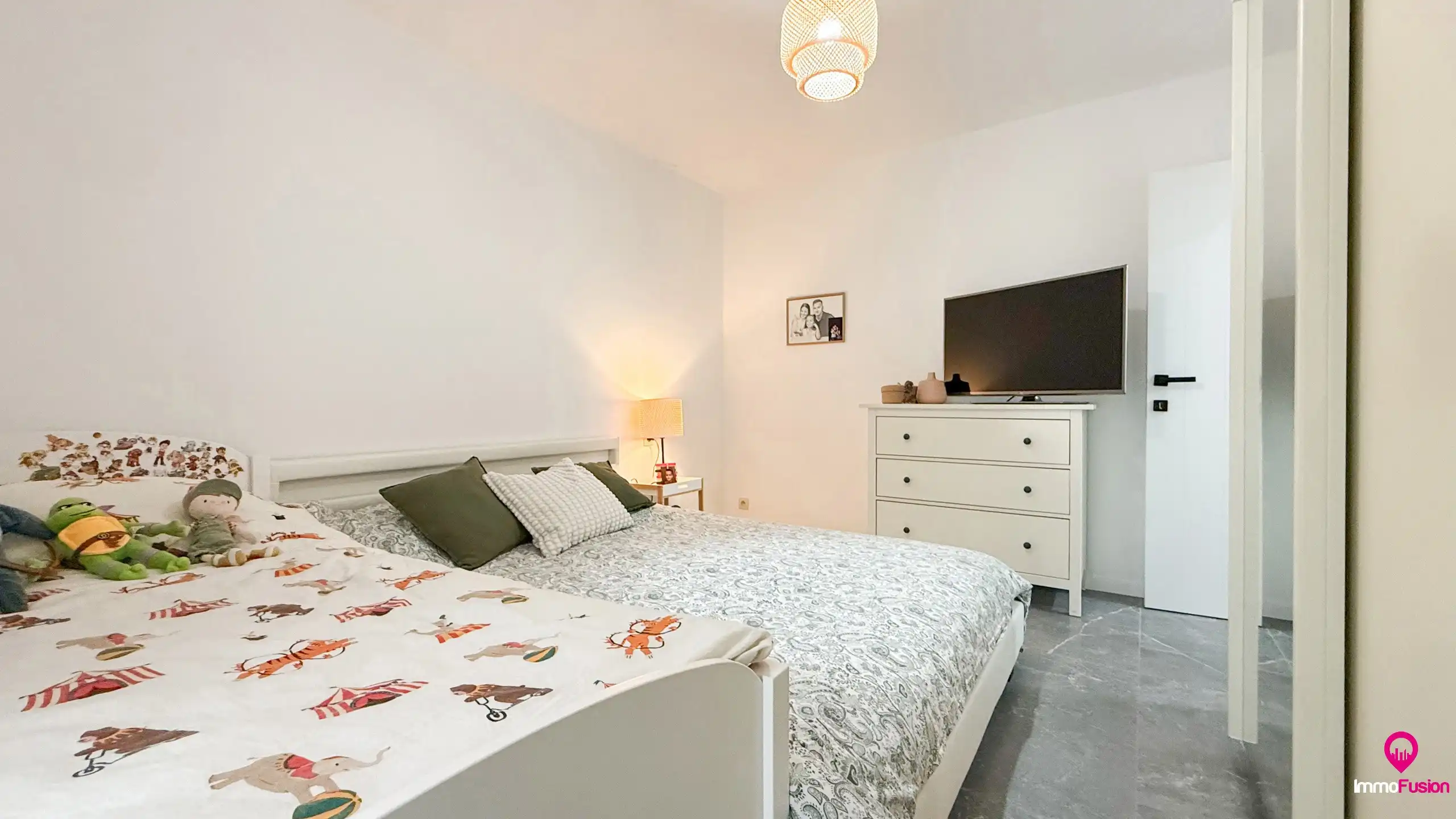 Gerenoveerde woning met 3 slaapkamers en ruime tuin! foto 25