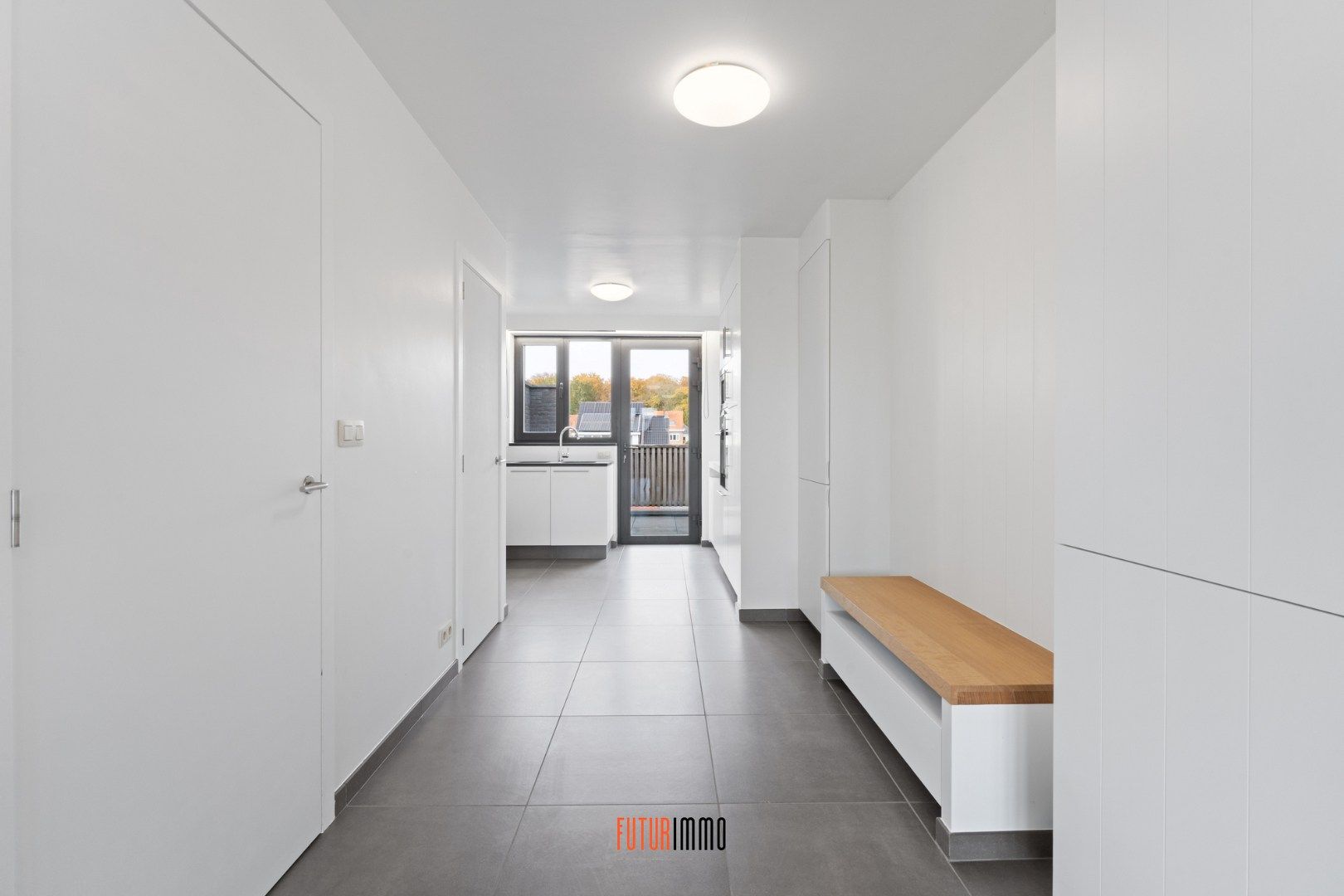 Opbrengsteigendom: duplexappartement + 12 garages foto 6