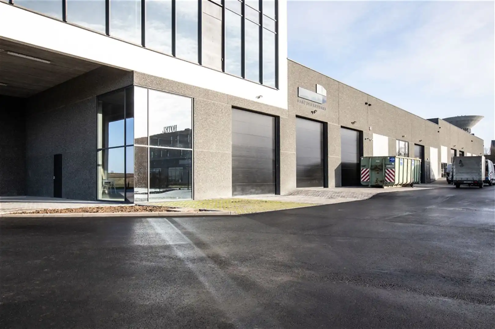 Te Huur KMO Unit te Ghislengien foto 5