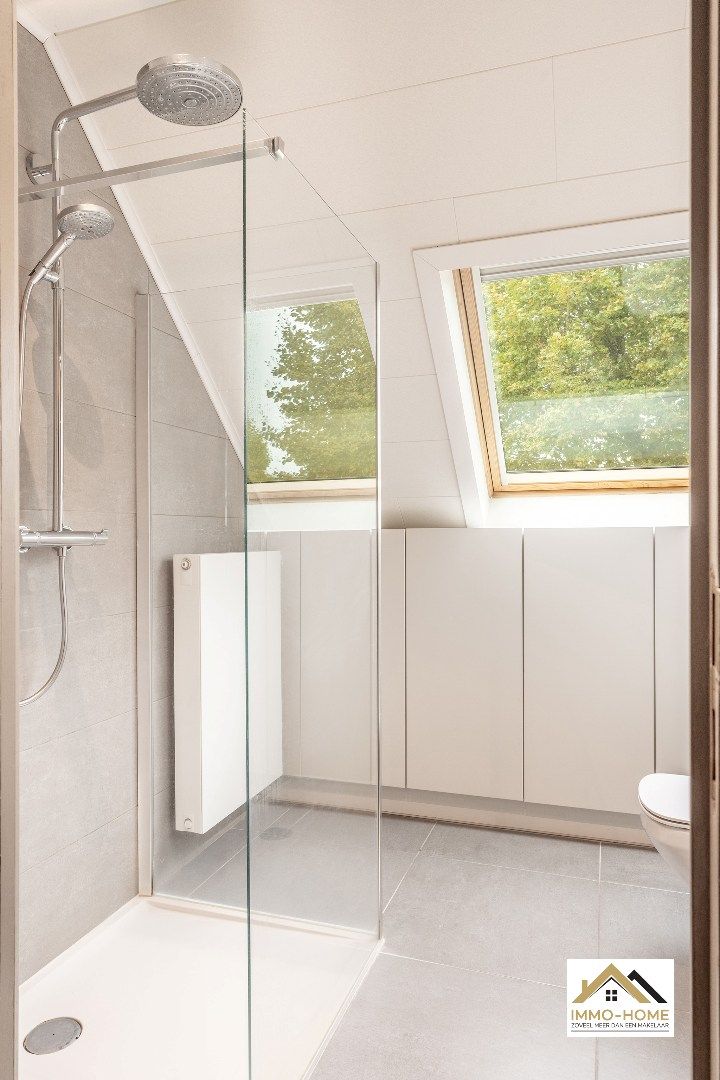Instapklare woning op zeer centrale ligging! foto 19