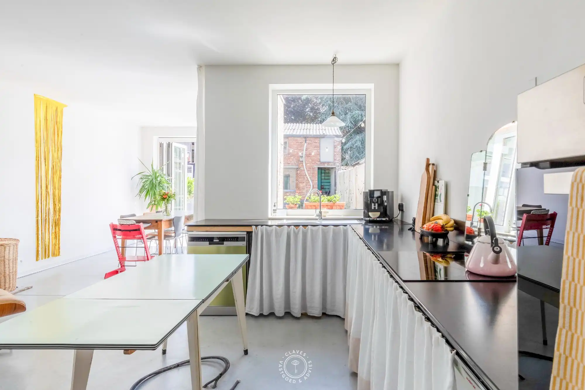 Energetisch gerenoveerde en karaktervolle woning nabij de Schelde foto 6