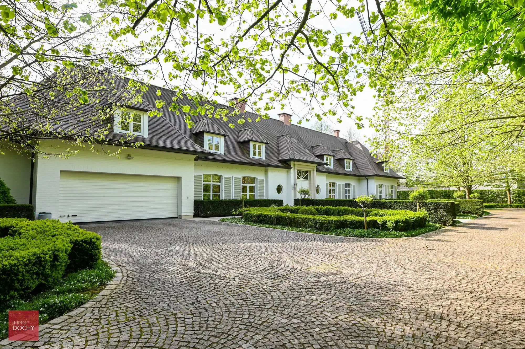 Zeer goed onderhouden ruime villa op ca. 4.000m² foto 9