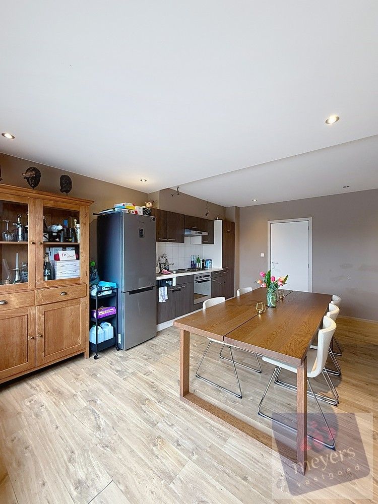 Handelspand met woonst – Naamsesteenweg 27, Sint-Truiden foto 15