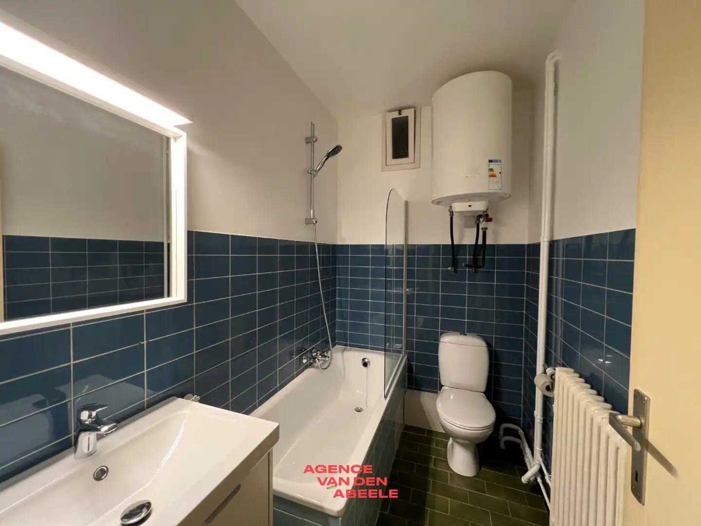 Gelijkvloers appartement met 2 slaapkamers nabij het centrum foto 7