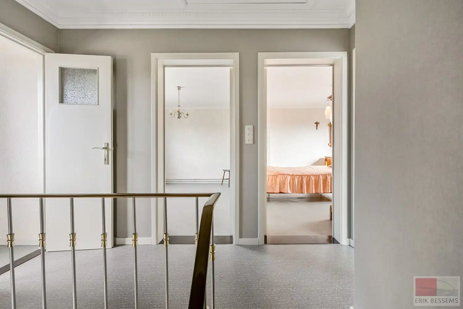 Leuke te renoveren halfopen bebouwing met potentieel en 3 ruime slaapkamers. foto 19