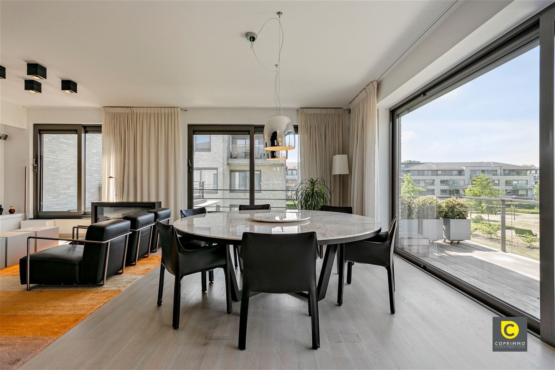 Luxueus hoekappartement op toplocatie! foto 3