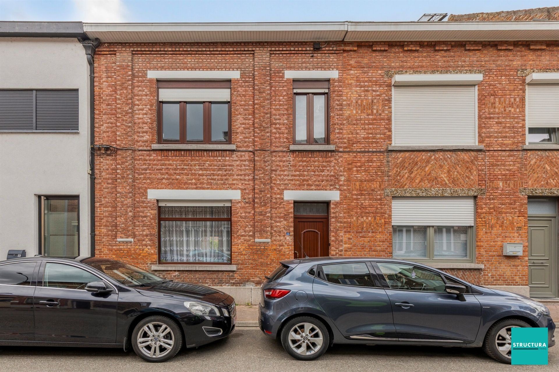 Hoofdfoto van de publicatie: Ruime woning met potentieel in hartje Merchtem

