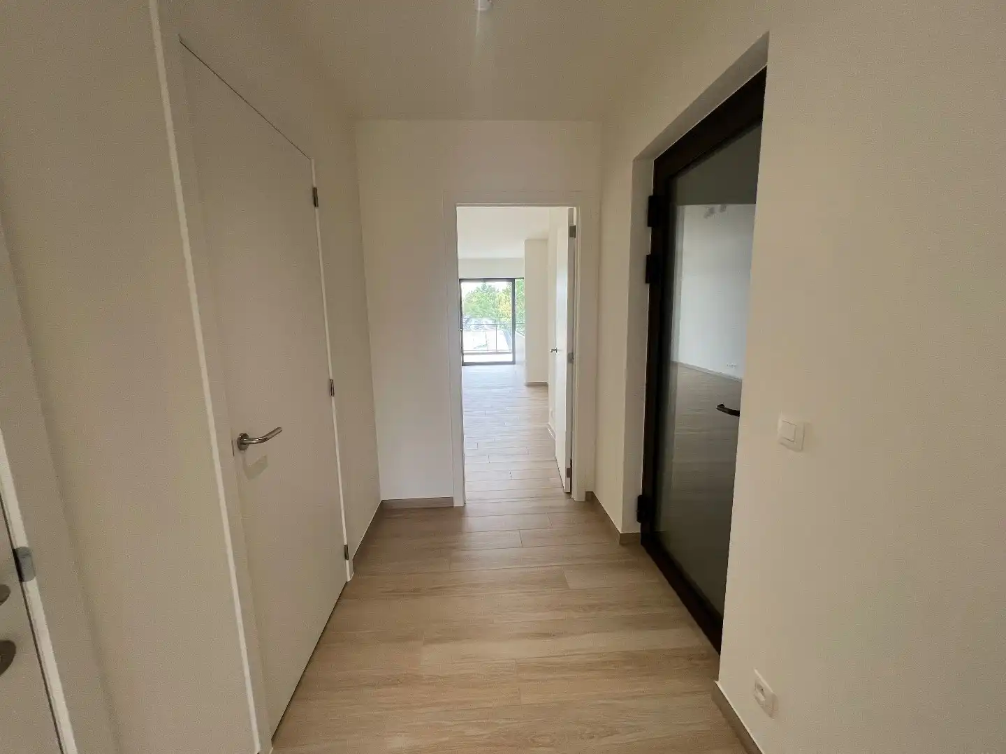 Luxe nieuwbouw appartement, 73m² met 2 terrassen , 1 slpk op toplocatie foto 3