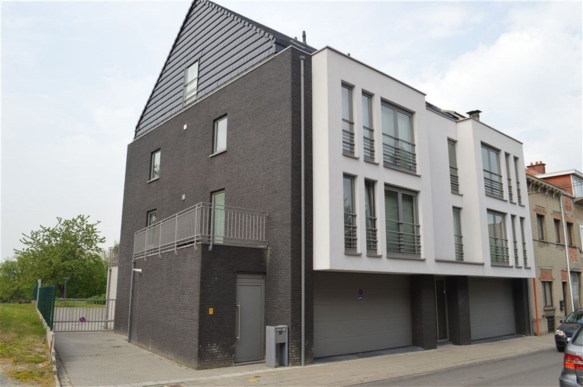 Modern appartement met 2 slaapkamers nabij centrum Wemmel foto {{pictureIndex}}
