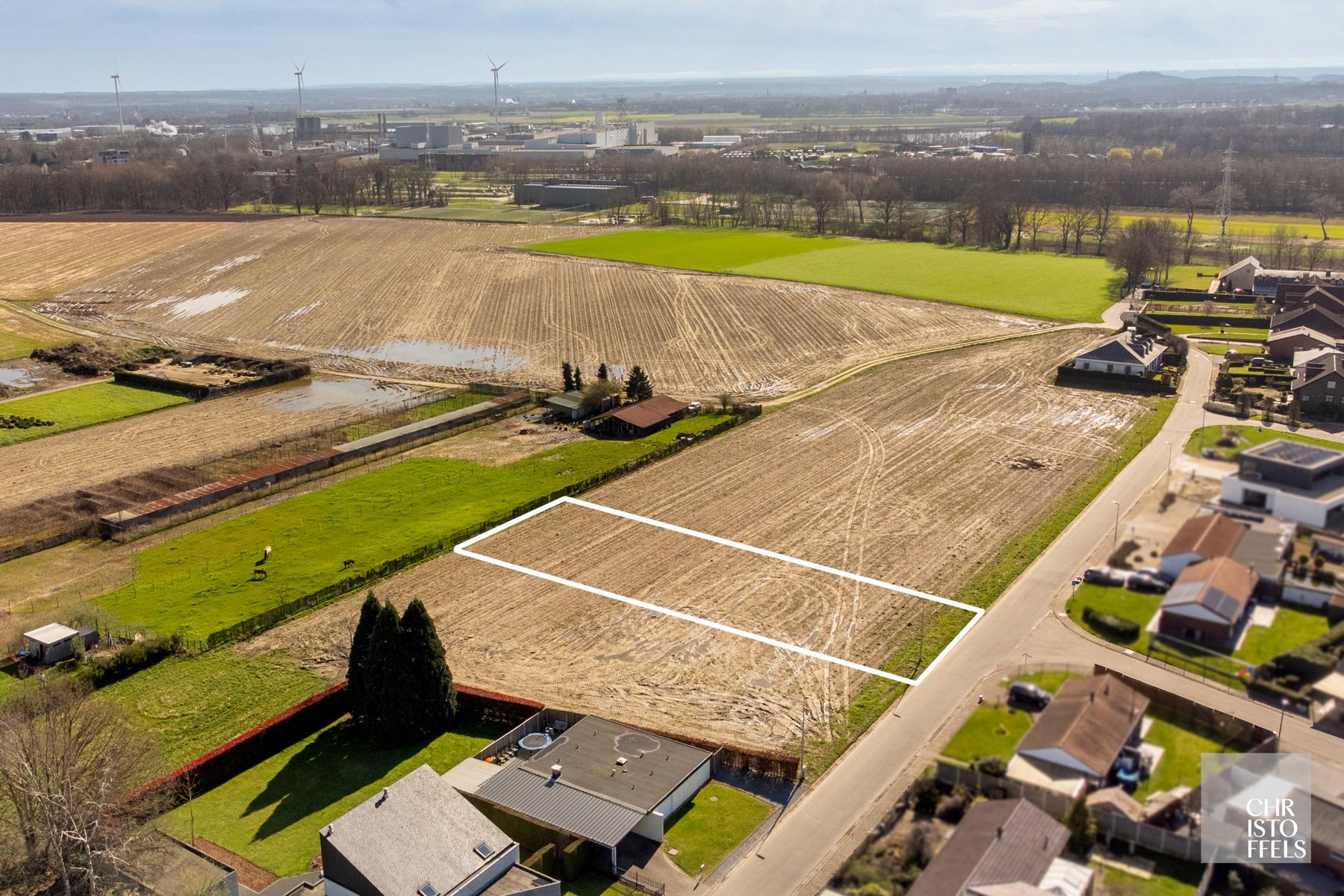 Oostelijk georiënteerde bouwgrond (1099m²) voor een open bebouwing in Lanaken! foto 2