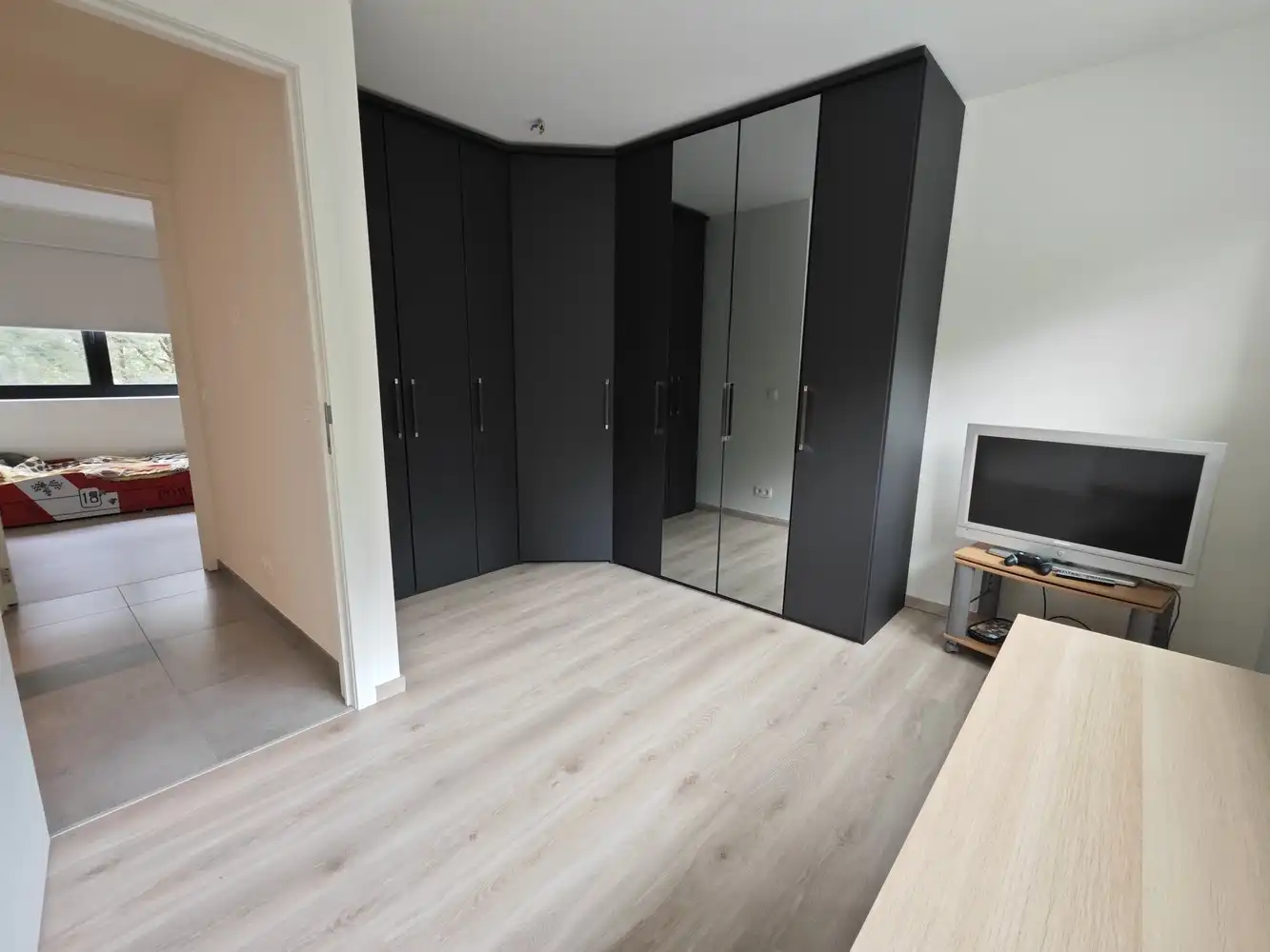 Uitstekend gelegen energiezuinige gezinswoning met 3 slpks foto 24