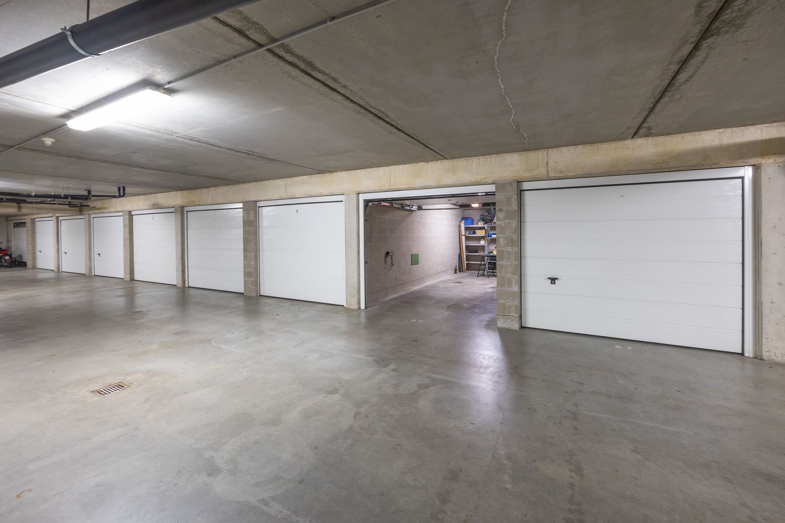 Luxueus 2 slaapkamer appartement in het hartje van Gistel foto 18